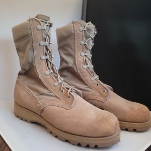 Vibrant Mens Military Boots